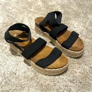 Steve madden platform sandals